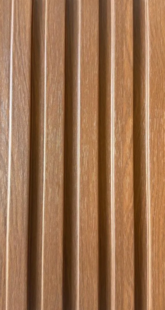Bardage Mural Slat Imitation Bois Noyer Chaud — Slat Board KM-41 — Tasseaux muraux — Slat Board DECNO